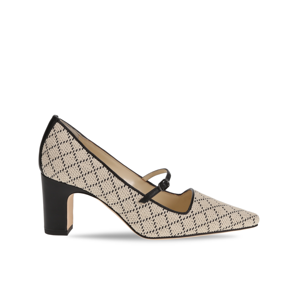Manolo Blahnik et l’art de marcher : Paris comme carte personnelle 54 RIA RAFFIA BROWN