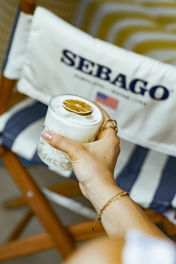 Sebago fête ses 80 ans : le penny loafer part en bateau sur la Seine 51 Sebago @Riviera Fuga Paris SYC 08