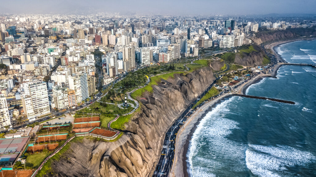 À Lima, le Pérou passe de convive à hôte du classement mondial 51 SouthAmericaPeru2017 1012 170007 0119 AGP HDR 2