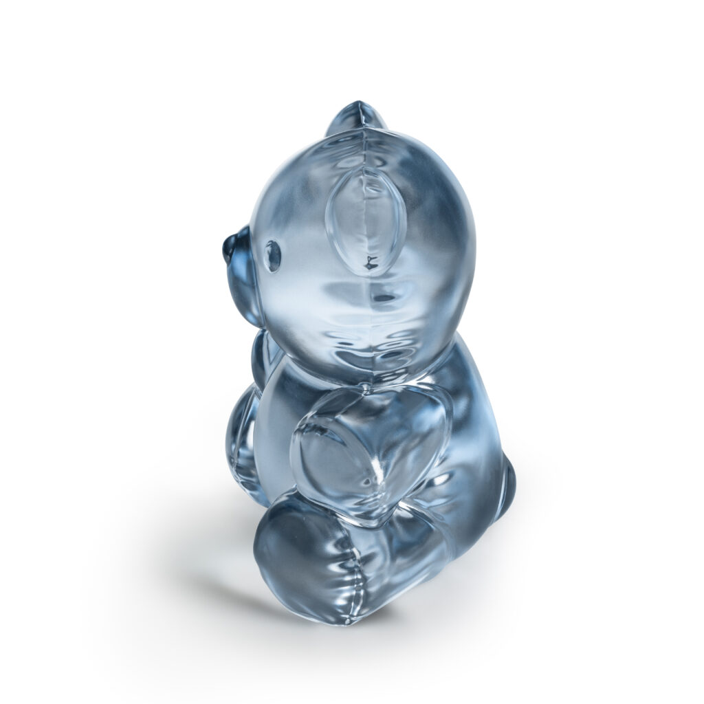 Air de Lalique Chapitre II : l'invisible sculpté 53 TEDDY AIR sculpture large size blue luster ©LALIQUE SA 2