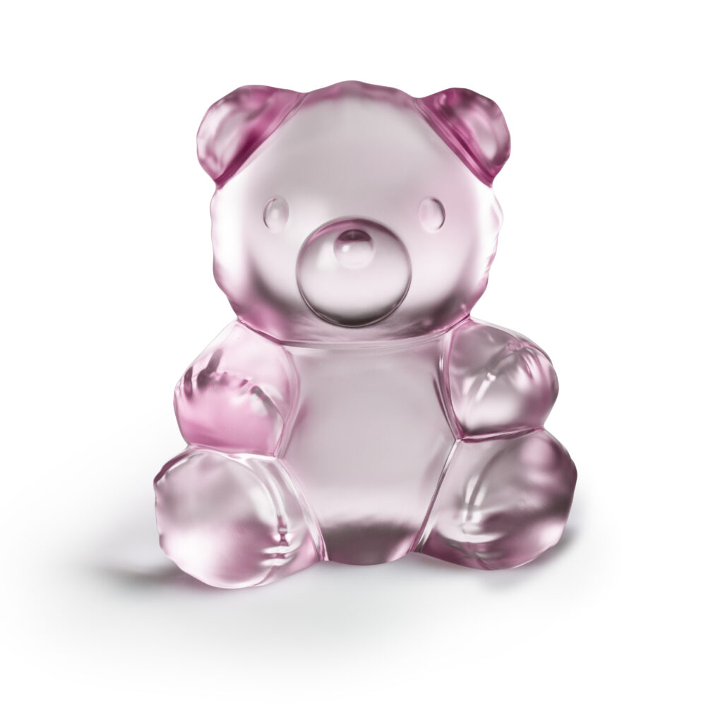 Air de Lalique Chapitre II : l'invisible sculpté 48 TEDDY AIR sculpture large size pink luster ©LALIQUE SA 4