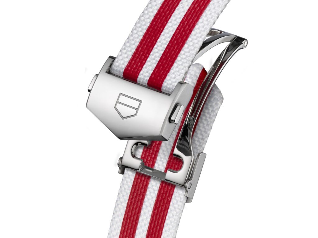 Le Japon comme ligne de course 30 Web 2000px CBS221M.EB0435 3 BUCKLE 1