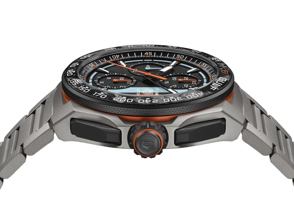 TAG Heuer × Gulf : la quatrième vie d'une icône 36 Web 2000px CBZ208B.BF0009 PROFILE