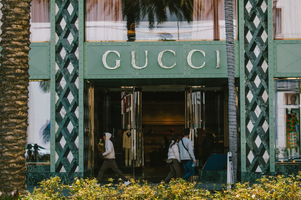 Le retour de Kering commence hors de Gucci 25 pexels thekameragrapher 16735522