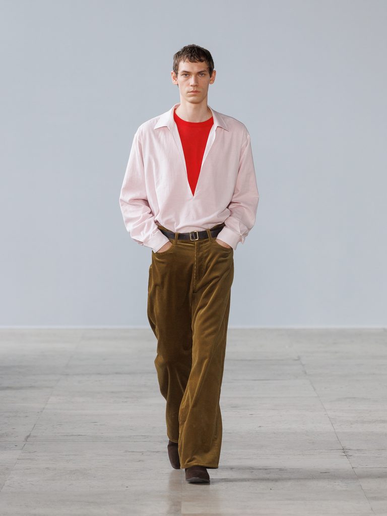 Kiichiro Asakawa, ou la couleur comme problème de teinturier 35 ssstein SS27 runway 3x4 look11