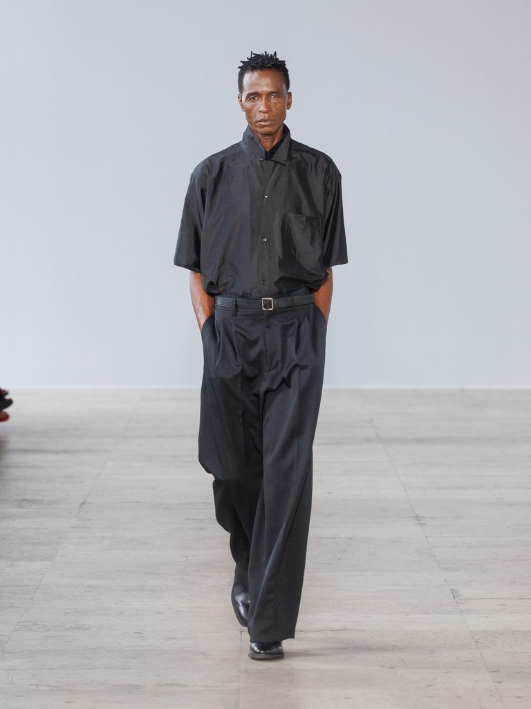 Kiichiro Asakawa, ou la couleur comme problème de teinturier 48 ssstein SS27 runway 3x4 look24
