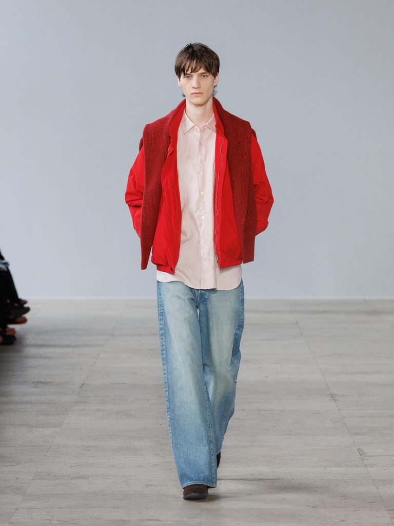 Kiichiro Asakawa, ou la couleur comme problème de teinturier 53 ssstein SS27 runway 3x4 look29