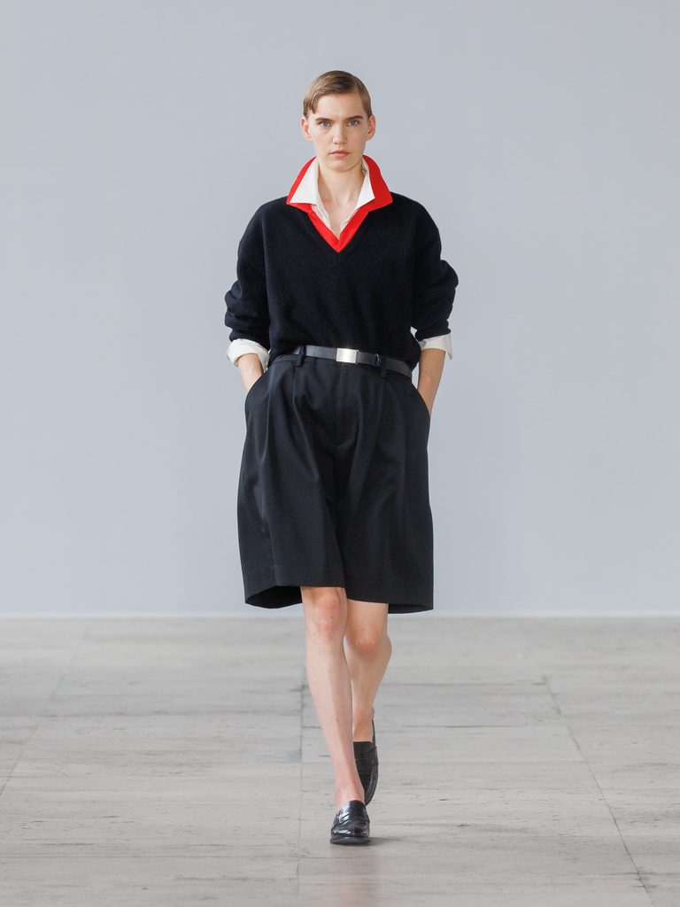 Kiichiro Asakawa, ou la couleur comme problème de teinturier 59 ssstein SS27 runway 3x4 look35
