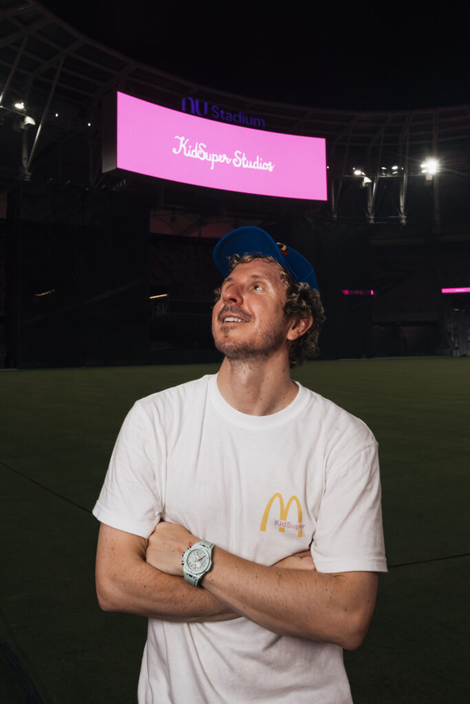 Hublot rejoint KidSuper sur le terrain, entre stade et podium 83 0J7A0905