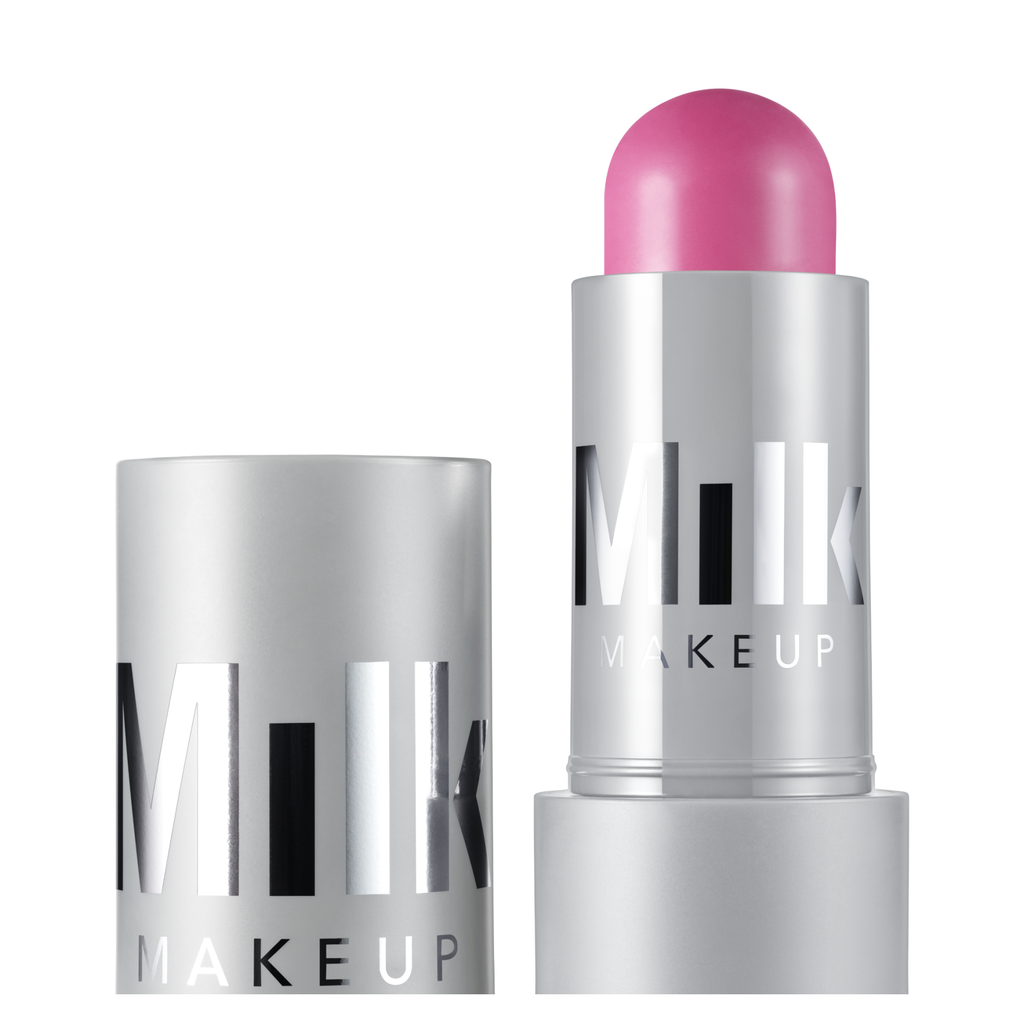 Milk Makeup réinvente ses quatre sticks essentiels autour du confort et de la longue tenue 27 2000x2000 LC BLUR FEATHER