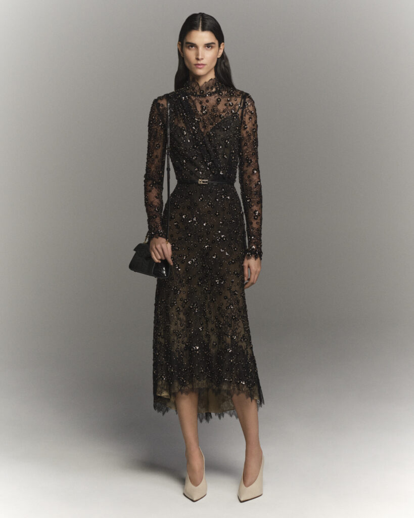 Chez Elie Saab, Beyrouth reste la grammaire secrète du prêt-à-porter 68 2025 12 06 ELIE SAAB 31 001