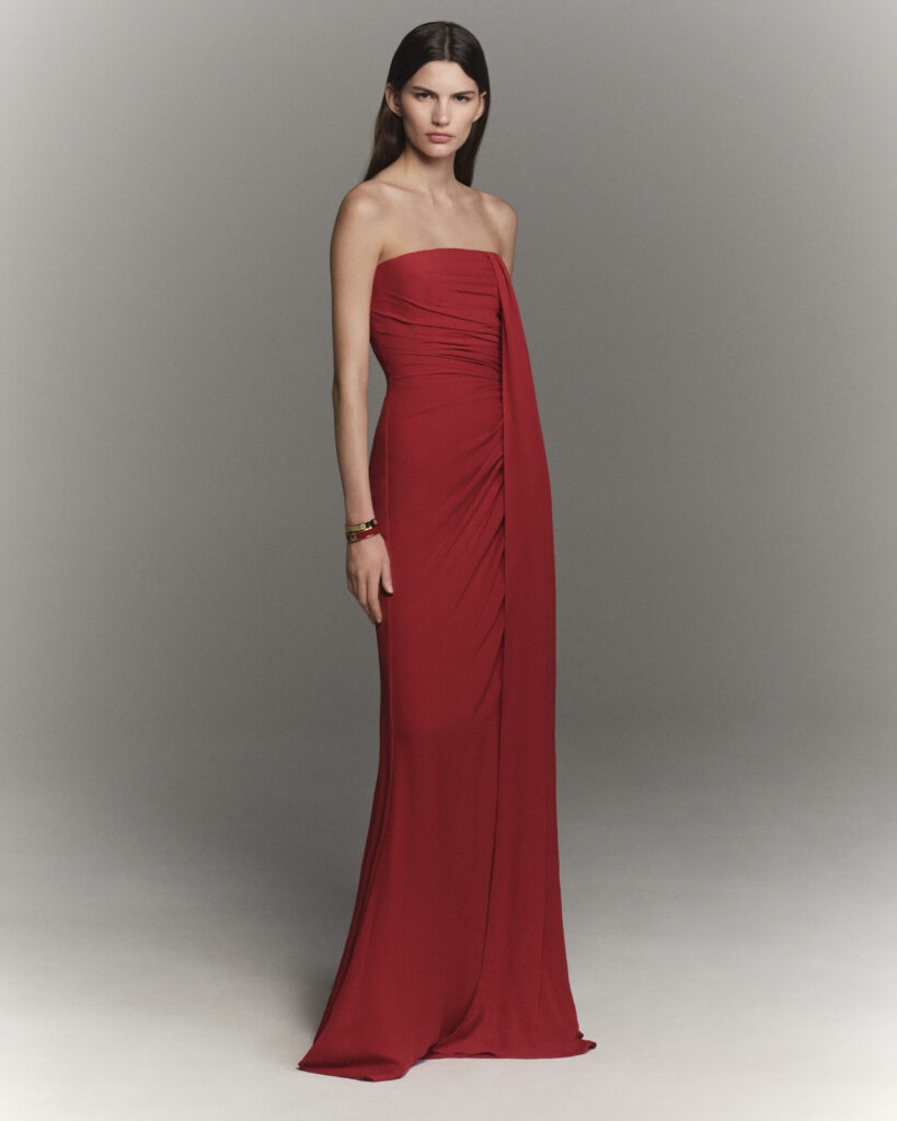 Chez Elie Saab, Beyrouth reste la grammaire secrète du prêt-à-porter 87 2025 12 06 ELIE SAAB 39 019