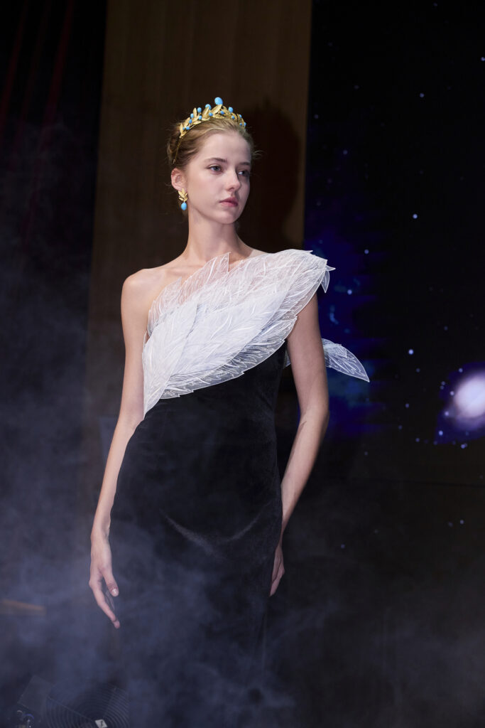 Serendipity dépose une taille de pierre inspirée de la tour Eiffel 30 2026 0708平面机位Tian 48A8441