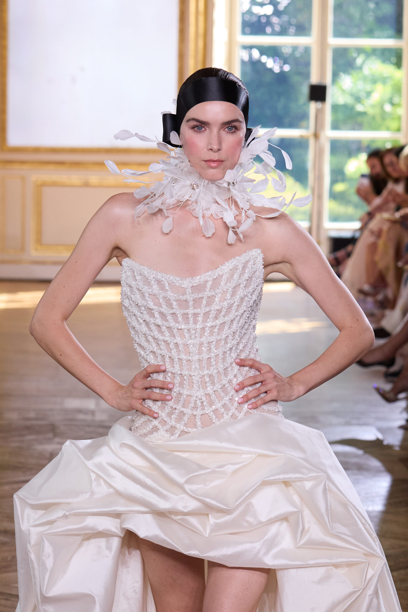 Georges Chakra expose le squelette de la robe, et c'est là toute la séduction 143 214A7402 scaled