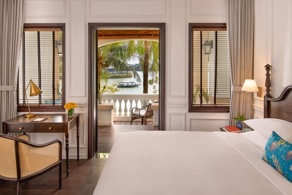 Anantara Hoi An Resort renoue avec la rivière Thu Bon, âme du Vietnam ancien 25 692839 Anantara Hoi An Resort River Suite Bedroom fd3dc2 original 1785927030