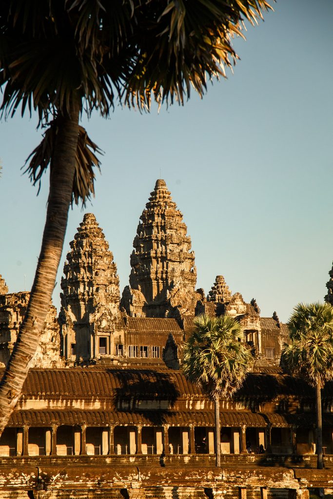 À Angkor Wat, l'Anantara imagine une parenthèse de solitude autour du lotus sacré 27 693206 Anantara Angkor Resort Experience temple Angkor Wat 3 557505 original 1786082724
