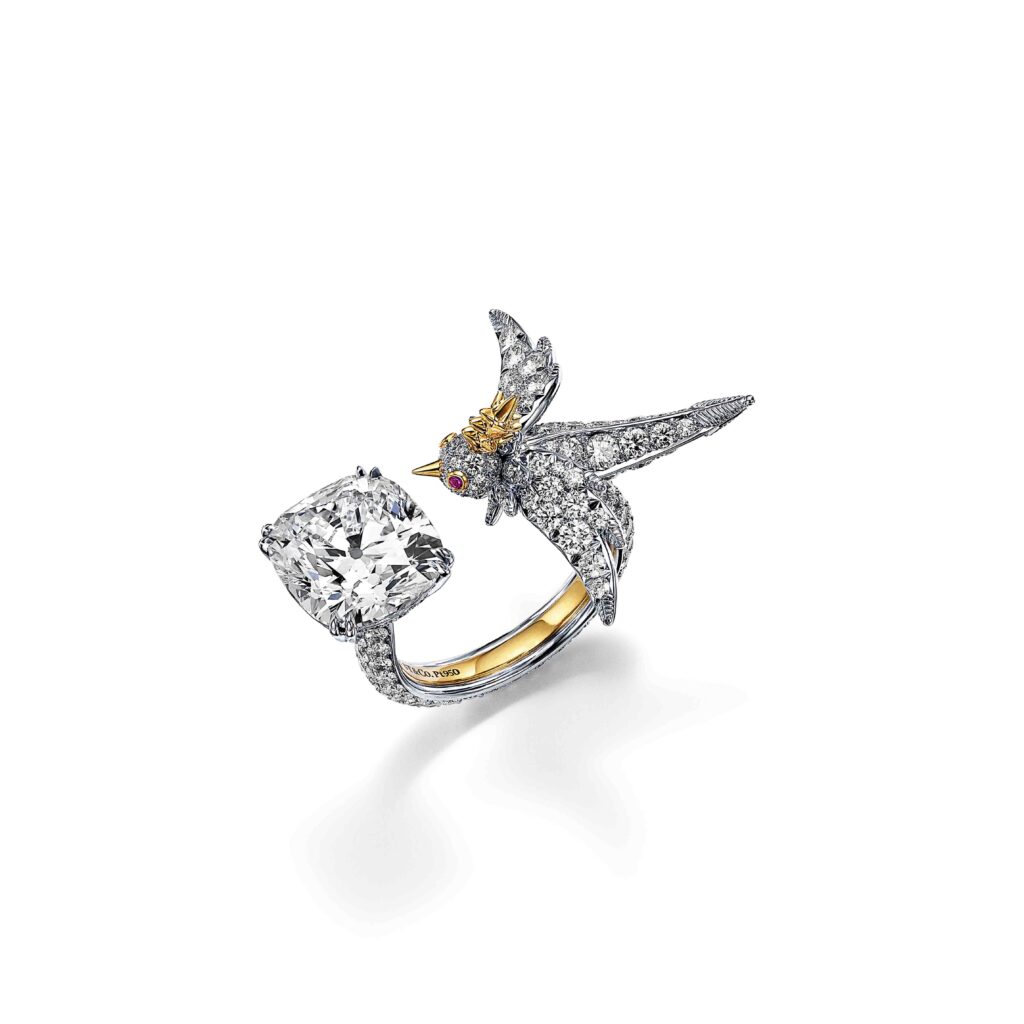 Tiffany & Co. : l'oiseau de Schlumberger reprend son vol 94 73129699 RG BOR MAIN