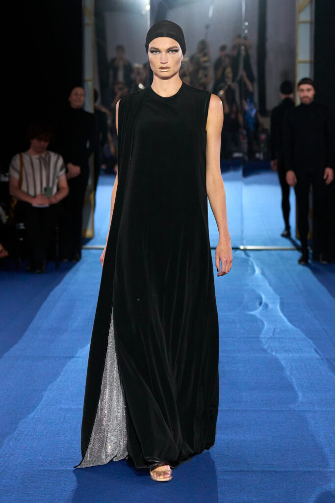 Alexis Mabille : l'art de ne jamais trancher 27 Alexis Mabille HC F26 001