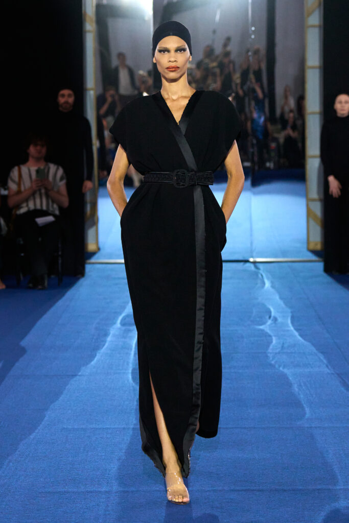 Alexis Mabille : l'art de ne jamais trancher 35 Alexis Mabille HC F26 009