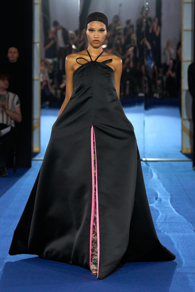 Alexis Mabille : l'art de ne jamais trancher 41 Alexis Mabille HC F26 015