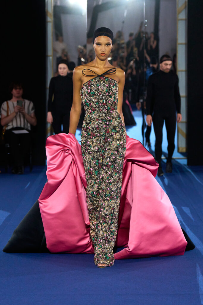 Alexis Mabille : l'art de ne jamais trancher 42 Alexis Mabille HC F26 016