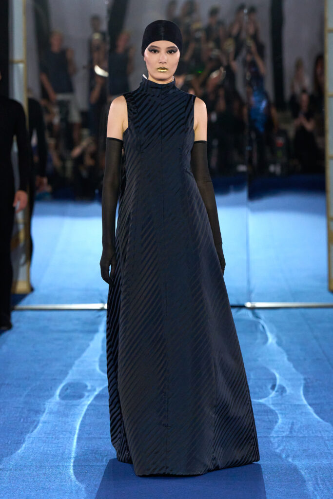 Alexis Mabille : l'art de ne jamais trancher 47 Alexis Mabille HC F26 021