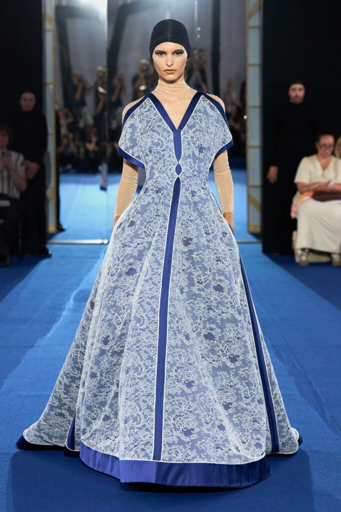 Alexis Mabille : l'art de ne jamais trancher 52 Alexis Mabille HC F26 026