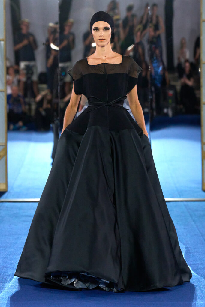 Alexis Mabille : l'art de ne jamais trancher 53 Alexis Mabille HC F26 027