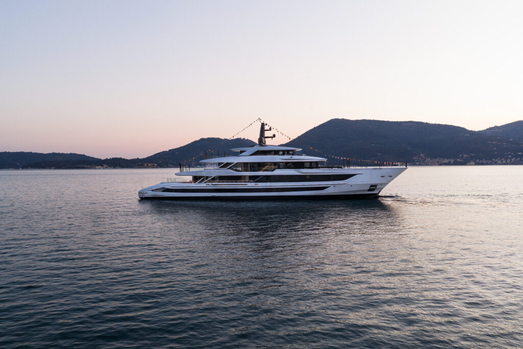 Baglietto à Monaco : deux vitesses pour une même mer 26 BAGLIETTO T60