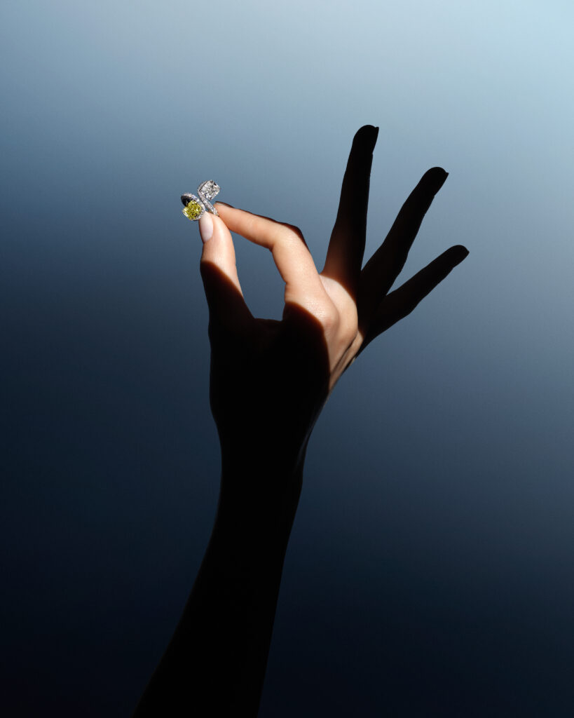 Chez Bucherer Fine Jewellery, la bague cocktail n'a jamais été un simple bijou 29 BFJ Toi et Moi Mood2 1