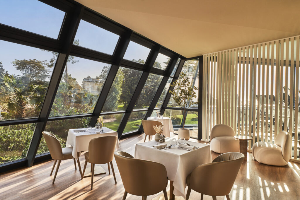 À La Baule, l'Hermitage fête un siècle en misant sur la longévité plutôt que la nostalgie 251 Barriere La Baule ORA The Longevity Bay SPA LE ROYAL LA BAULE 31180 R