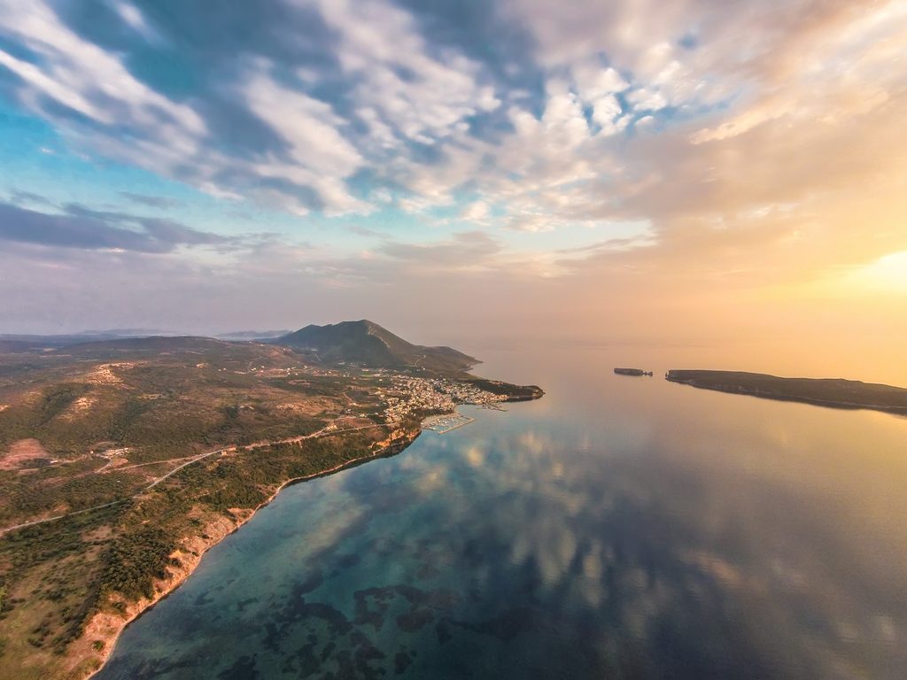 Costa Navarino, ou quand L'Odyssée de Christopher Nolan ramène le voyage vers ses origines 26 Bay of Navarino Pylos 1