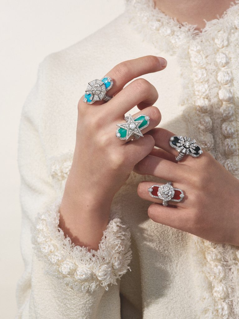 Signes & Symboles : chez CHANEL, une biographie devient système joaillier 31 CHANEL HAUTE JOAILLERIE SIGNES SYMBOLES TALISMAN GABRIELLE RINGS CMYK FOR PRINT