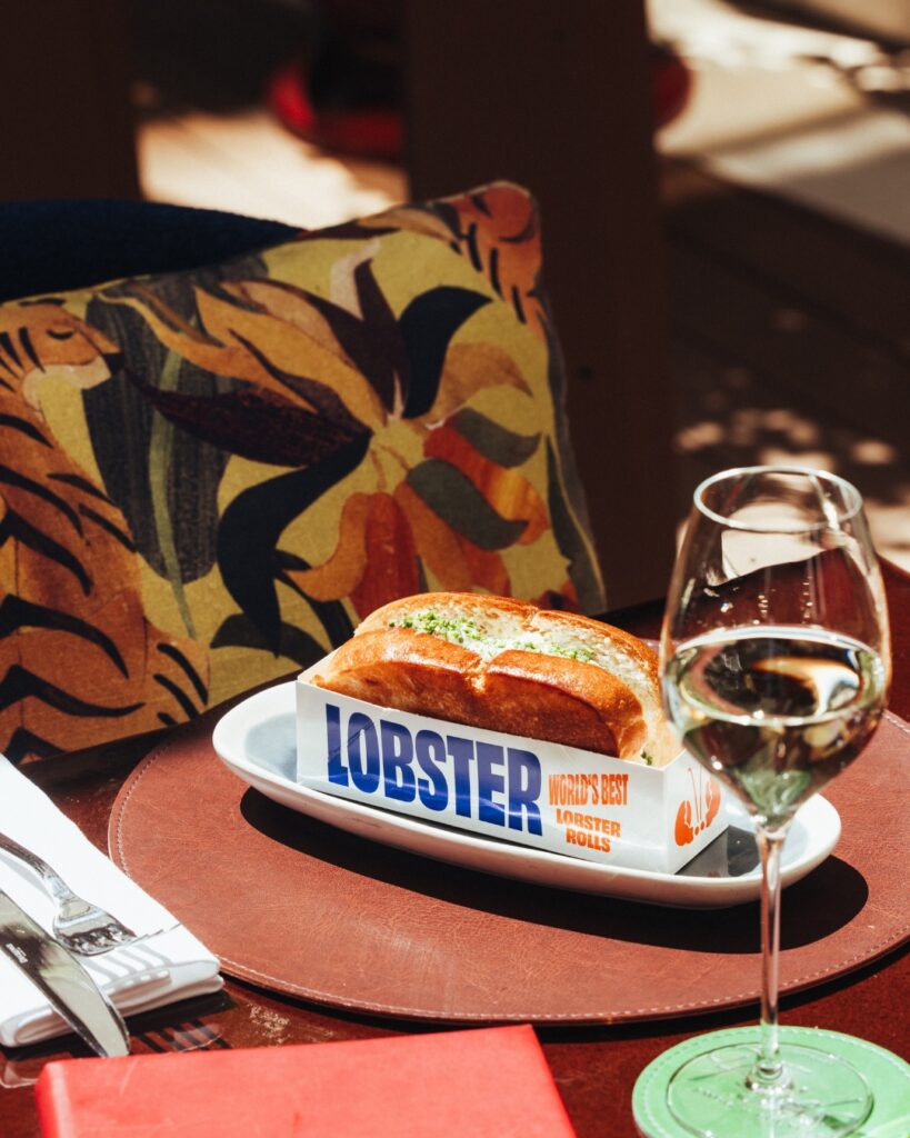 Le Frida accueille Homer Lobster : le nouveau rendez-vous confidentiel de la place Vendôme 25 Copie de Copie de 712643965 17928504576328410 7780586625635424803 n