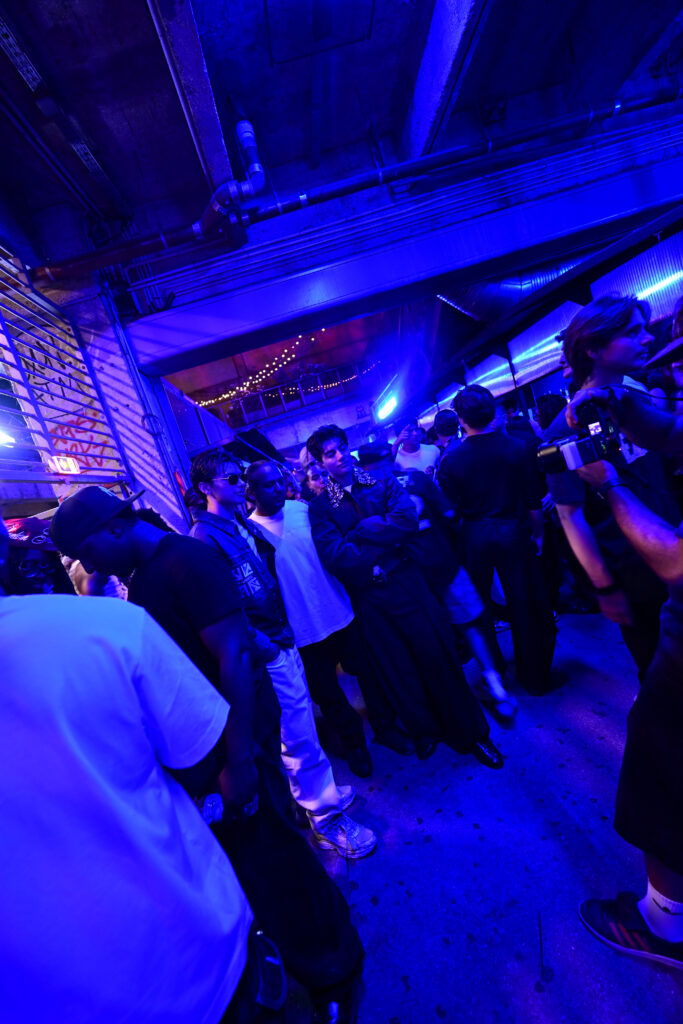 Off-White réunit dix créatifs à Paris pour prolonger l'héritage de Virgil Abloh 155 DSC 2137