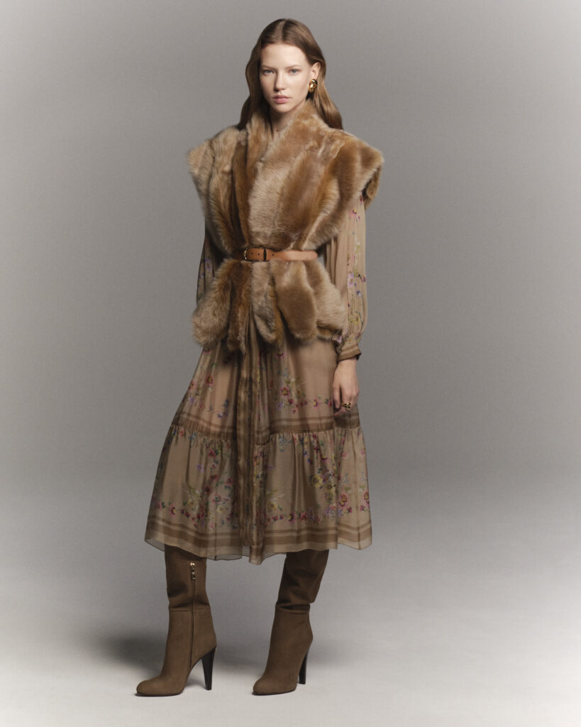 Chez Elie Saab, Beyrouth reste la grammaire secrète du prêt-à-porter 62 ELIE SAAB PRE FALL26 LOOK 50