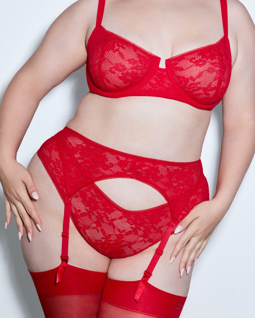Savage X Fenty désenclave la dentelle du grand soir 36 FA26 LOOK 04 FINLEY 0030