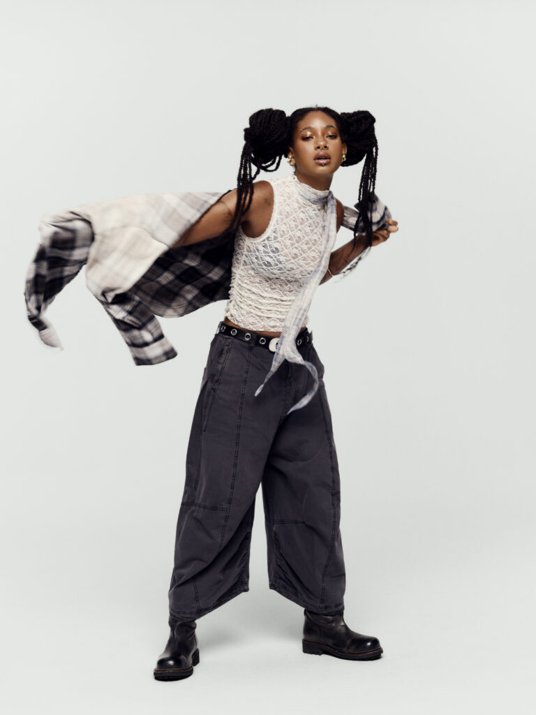 Free People et WILLOW : quand la muse devient co-autrice de la campagne 25 FREE PEOPLE LOOK 01 00028 R4