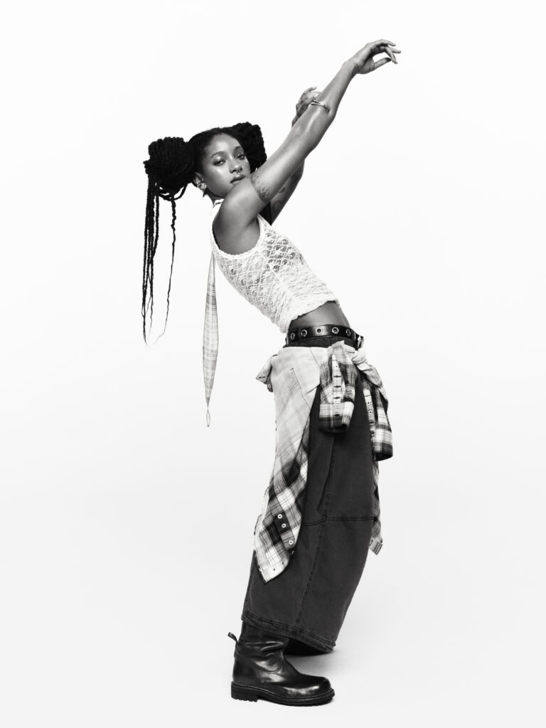 Free People et WILLOW : quand la muse devient co-autrice de la campagne 28 FREE PEOPLE LOOK 01 00116 R2