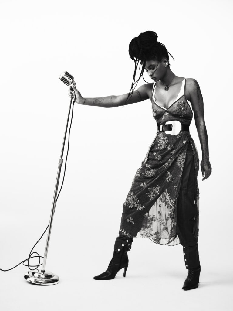 Free People et WILLOW : quand la muse devient co-autrice de la campagne 40 FREE PEOPLE LOOK 05 00716 R3