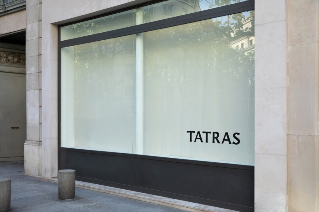 TATRAS explore la mémoire du vent et de l'eau pour son printemps-été 2027 67 GN9A9674