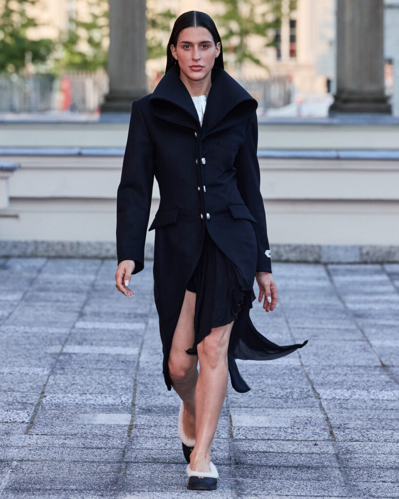 GmbH ressuscite l'histoire effacée de la mode berlinoise 28 GmbH SS27 Runway18 by FinneganKoichiGodenschweger for BFW 4x5 1