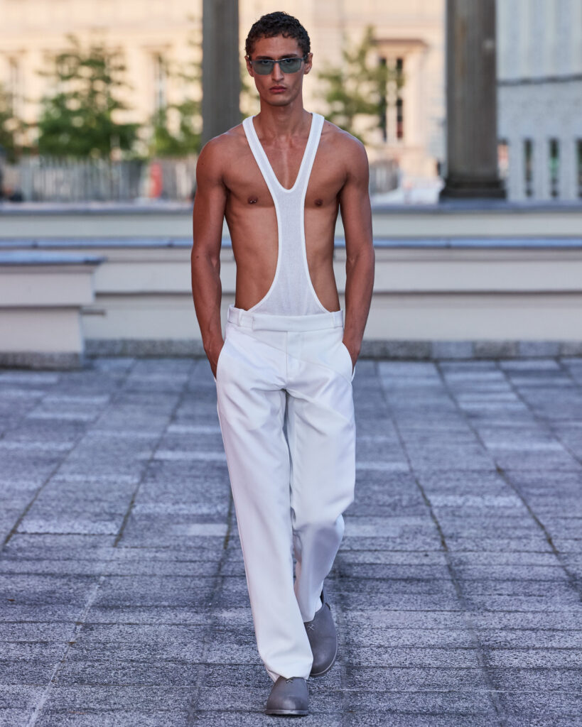GmbH ressuscite l'histoire effacée de la mode berlinoise 29 GmbH SS27 Runway21 by FinneganKoichiGodenschweger for BFW 4x5 1