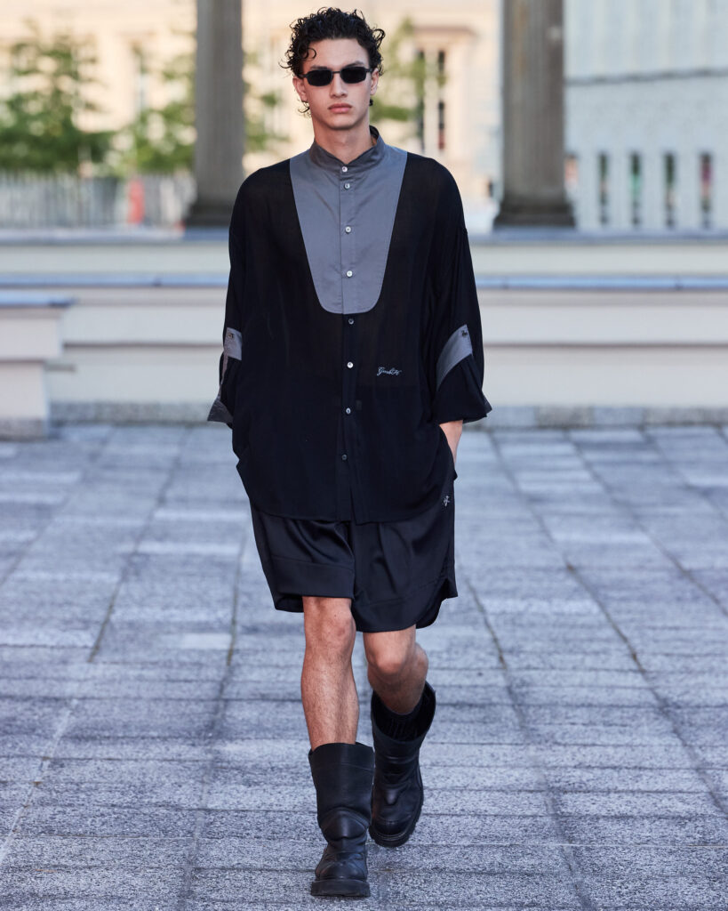 GmbH ressuscite l'histoire effacée de la mode berlinoise 37 GmbH SS27 Runway50 by FinneganKoichiGodenschweger for BFW 4x5 1