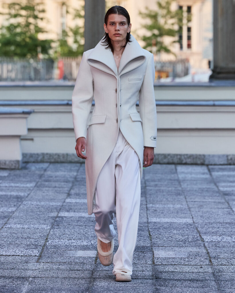 GmbH ressuscite l'histoire effacée de la mode berlinoise 25 GmbH SS27 Runway5 by FinneganKoichiGodenschweger for BFW 4x5 1