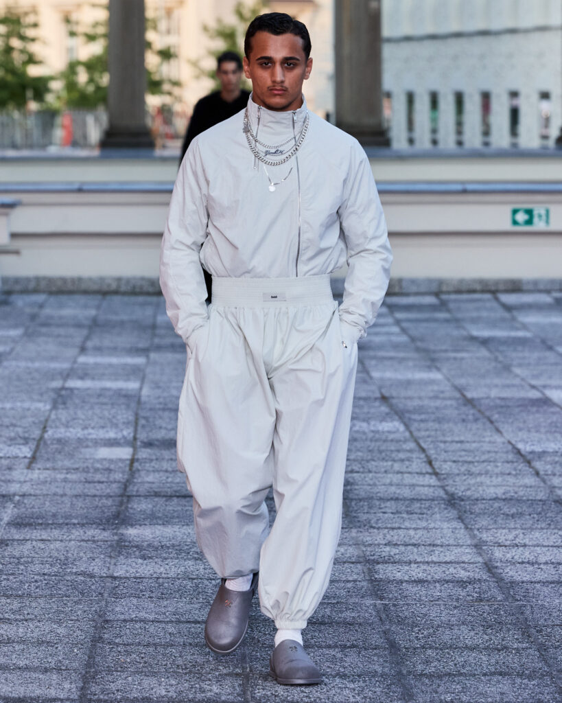 GmbH ressuscite l'histoire effacée de la mode berlinoise 46 GmbH SS27 Runway83 by FinneganKoichiGodenschweger for BFW 4x5