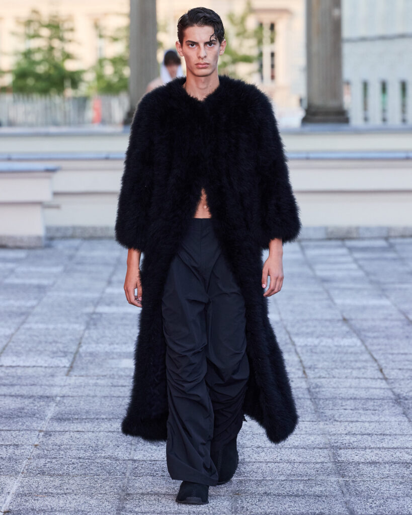 GmbH ressuscite l'histoire effacée de la mode berlinoise 47 GmbH SS27 Runway87 by FinneganKoichiGodenschweger for BFW 4x5 1