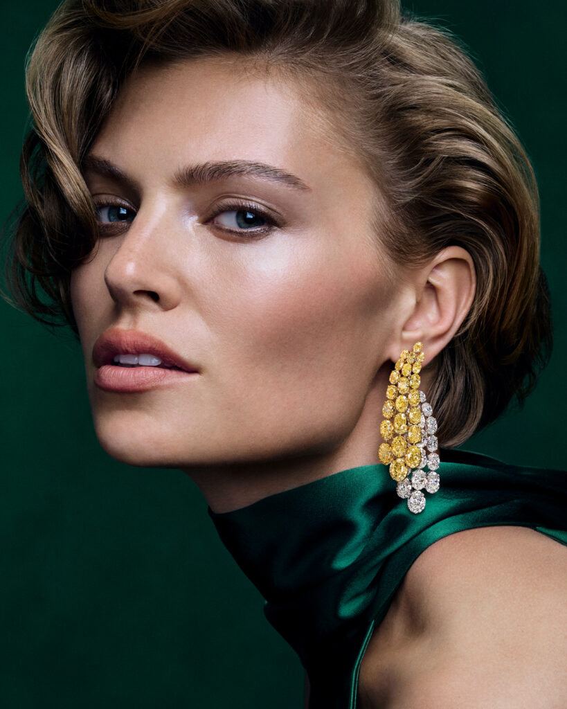 Le diamant jaune comme architecture 41 Graff High Jewellery Campaign Model Still GE86535 4x5 1