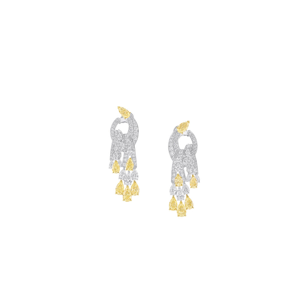 Le diamant jaune comme architecture 47 Graff High Jewellery Yellow Pear Shape White Pear Shape and Round Diamond Knot Earrings Diamonds 33 cts GE83202