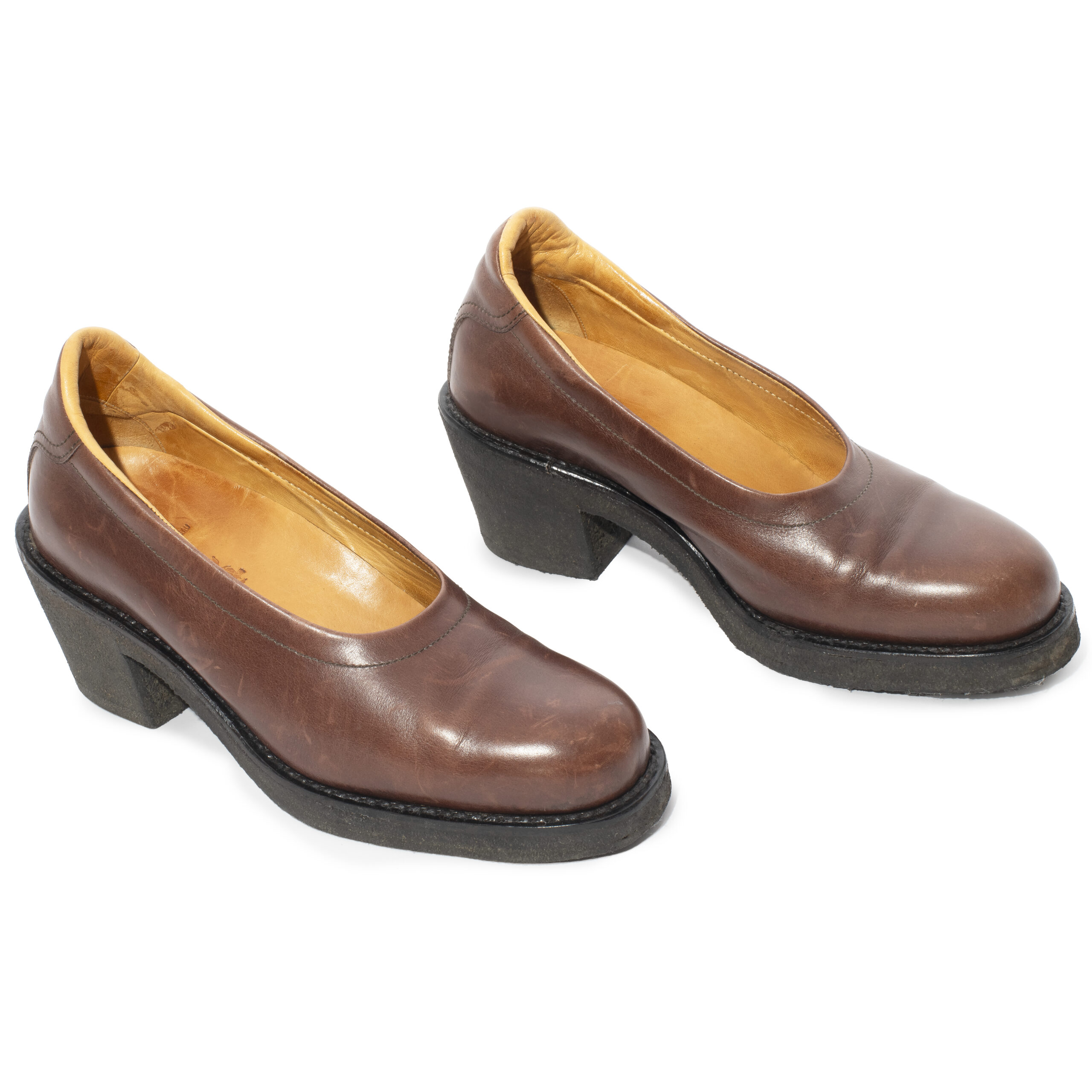 Ce que le marché paie pour l'anonymat de Martin Margiela 34 HERMES SHOE 1998 ©Marc Chatelard scaled